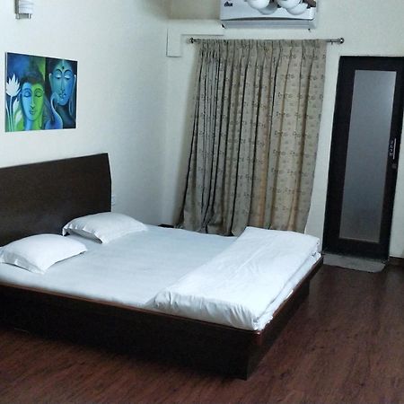 Apple Tree Apartments Koregaon Park Púna Kültér fotó